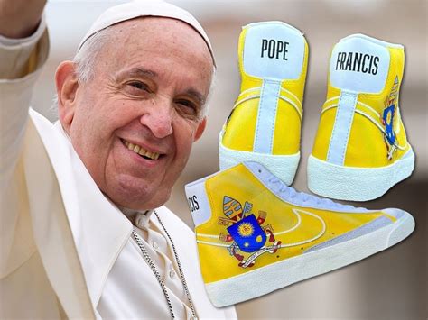 pope francis shoes.